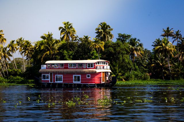 boat house alleppey rides are the best