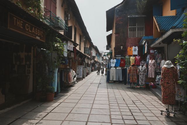 jew town fort kochi is one of the top places to visit in fort kochi while on a trip