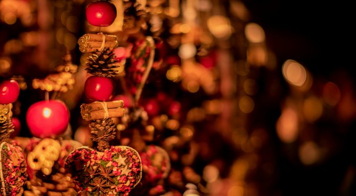 Christmas Market, (Image Source: Unsplash) Christmas Market