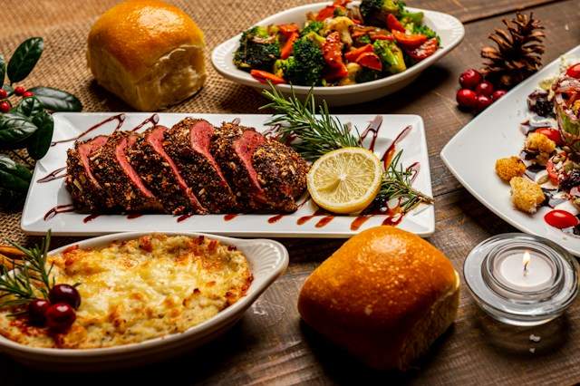 christmas dinners around the world