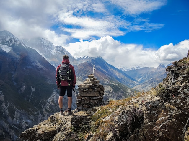 easy treks in dharamshala