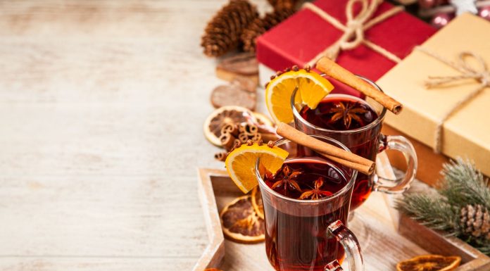traditional holiday drink, (Image Source: Pexels) traditional holiday drink