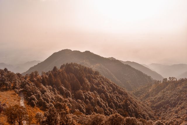 mussoorie tourist spot to see the Himalayas up close.