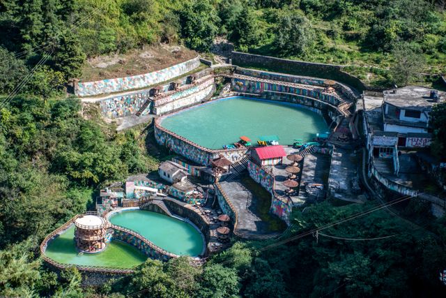Enjoy the splendors of nature by moving away from dehradun city