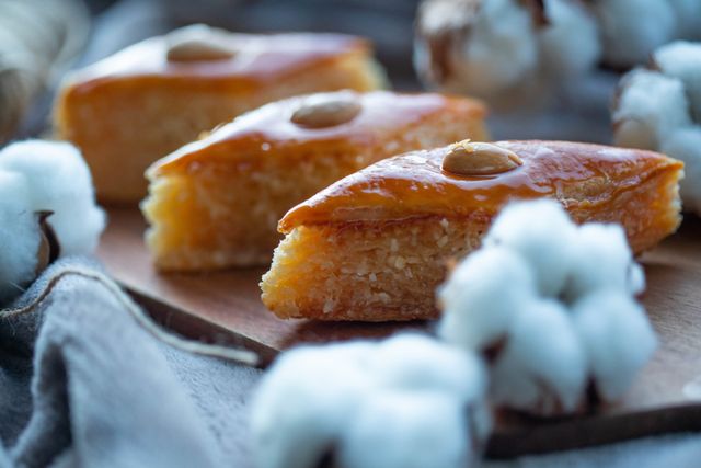 Middle Eastern sweet cake made of semolina or farina.