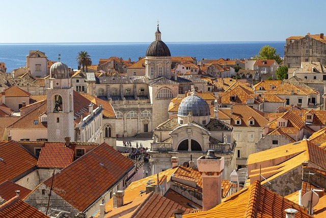 choose from the variety of tours to explore its city and surrounding areas.