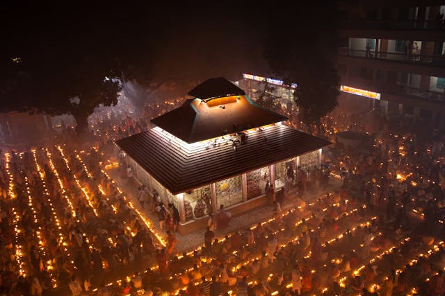 A large gathering of devotees to watch the Makaravilakku in Sabarimala Temple.