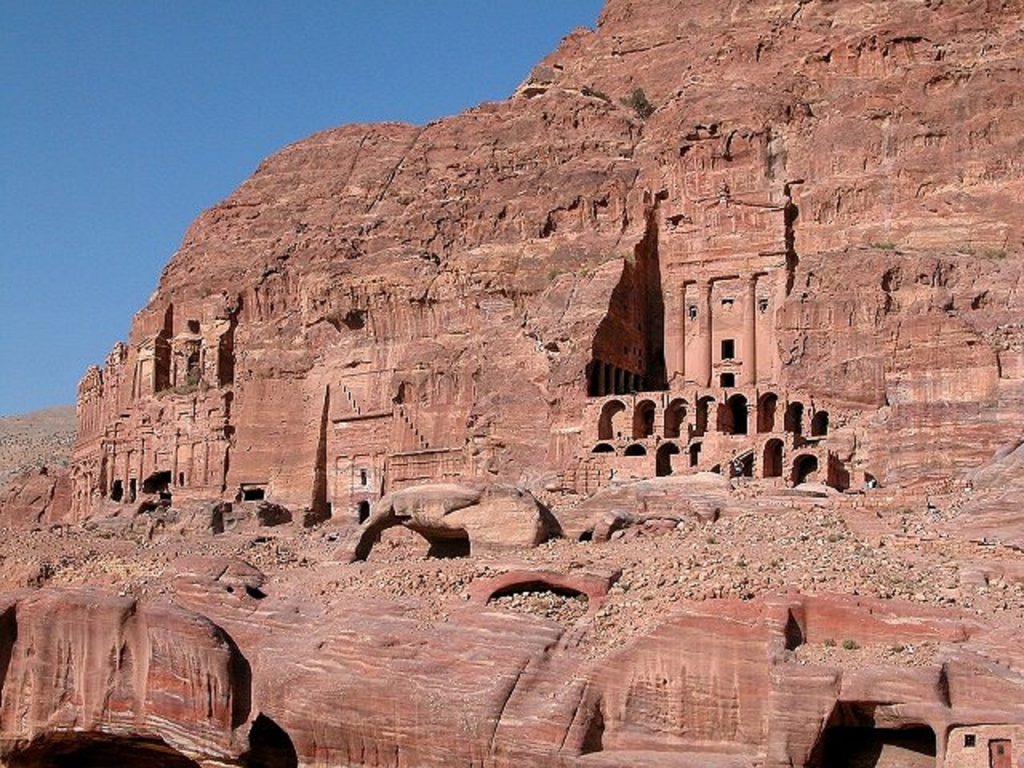 rock cut tombs carved into a single cliff reflects Petra’s architectural brilliance.