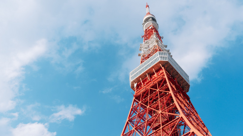 the ultra-modern Skytree.
